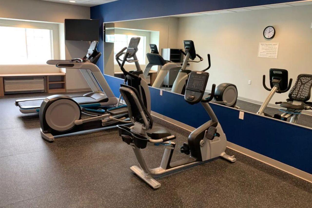 Microtel Inn & Suites By Wyndham Fountain Fort Carson Extérieur photo